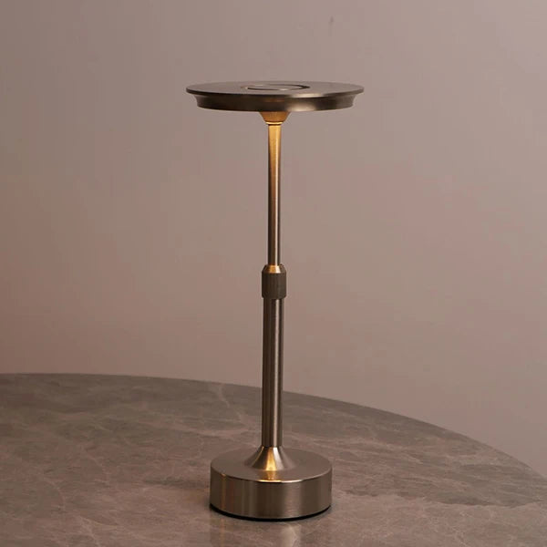 Elevé Lamp